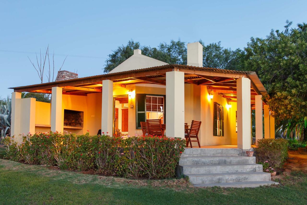 De Denne Country Guest House Oudtshoorn Exterior foto