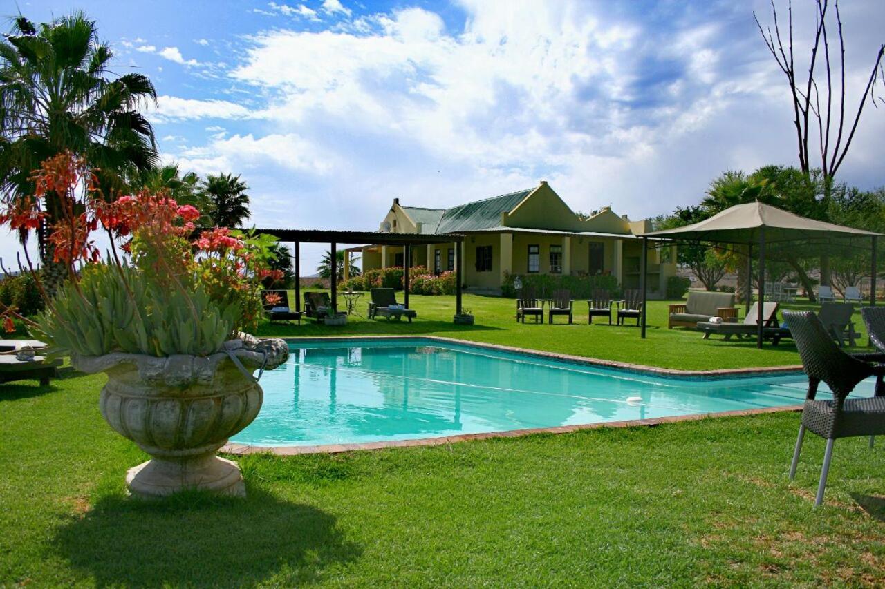 De Denne Country Guest House Oudtshoorn Exterior foto